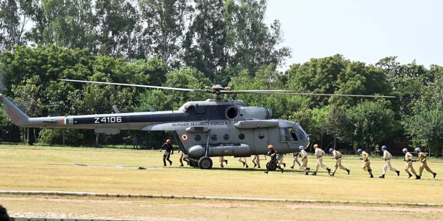 G20 summit: Delhi Police commandos prepare 'helicopter slithering' exercise  for emergency